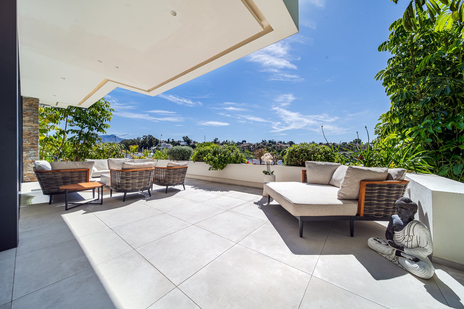 1b595342-3392-4669-b23f-5e10a370a951