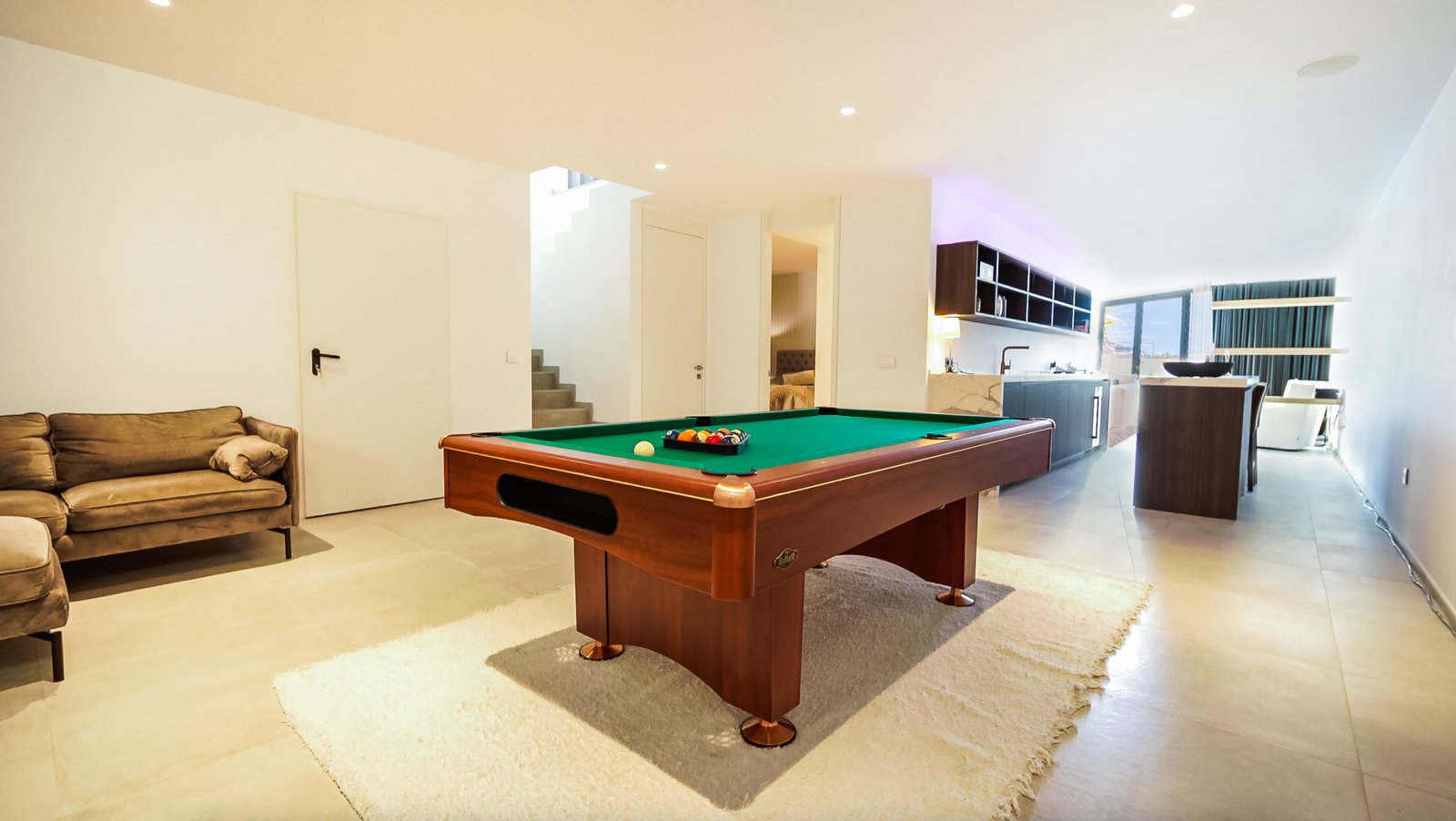 93c8cc69-20a0-4a50-b779-a35944ce5ce7