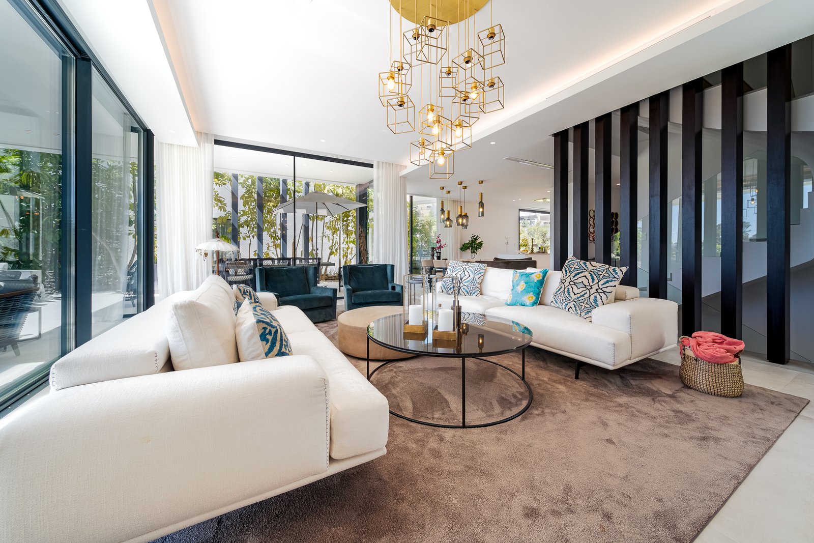 aa5281bc-221d-4c7a-b17a-6f5628174dae