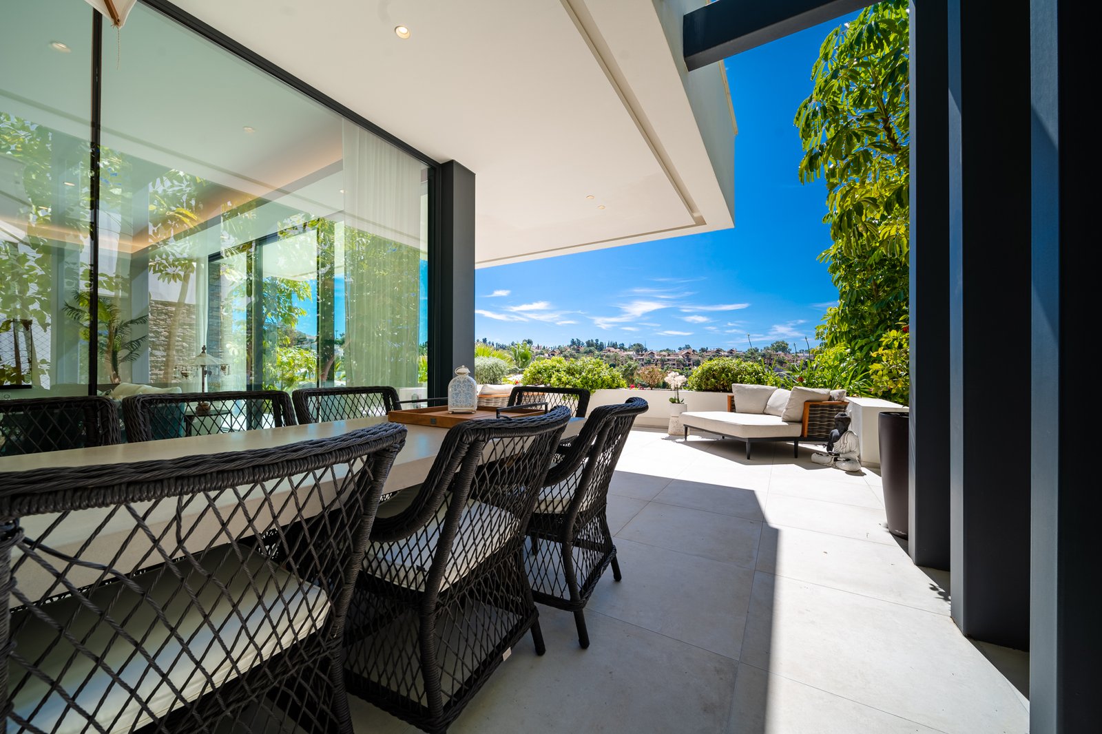 aea02280-6e2a-4f8c-b66b-3aeff4be4927