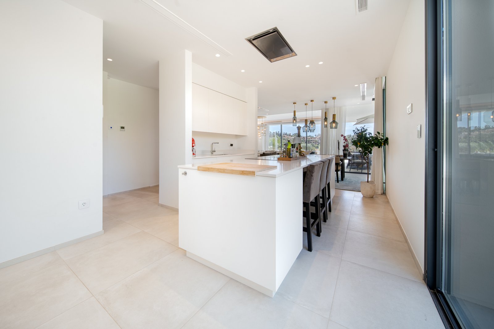 f2c276ae-06bc-4d3a-89f3-8656b0f2b553